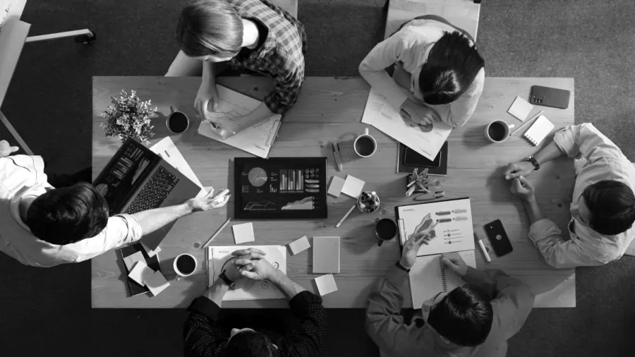 lejek sprzedażowy przykład